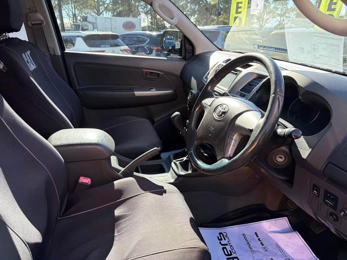 2012 Toyota HiLux SR5
