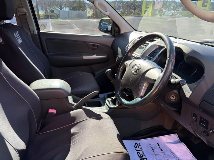 2012 Toyota HiLux SR5