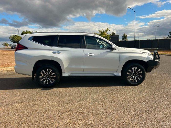 2023 Mitsubishi Pajero Sport GLS