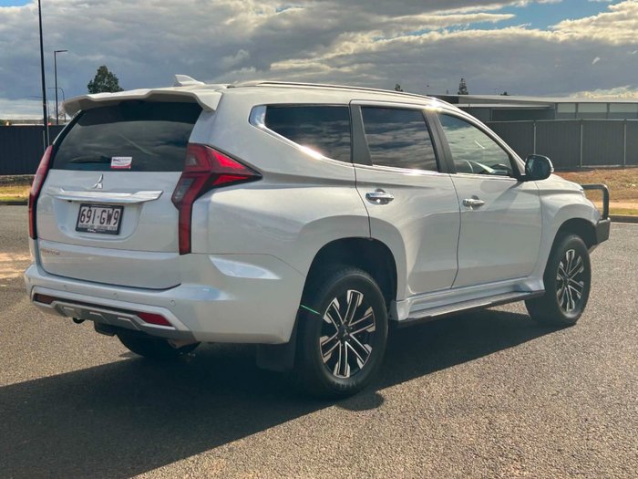 2023 Mitsubishi Pajero Sport GLS
