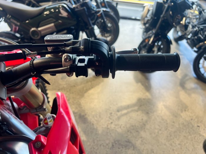 2026 Honda CRF250R RED