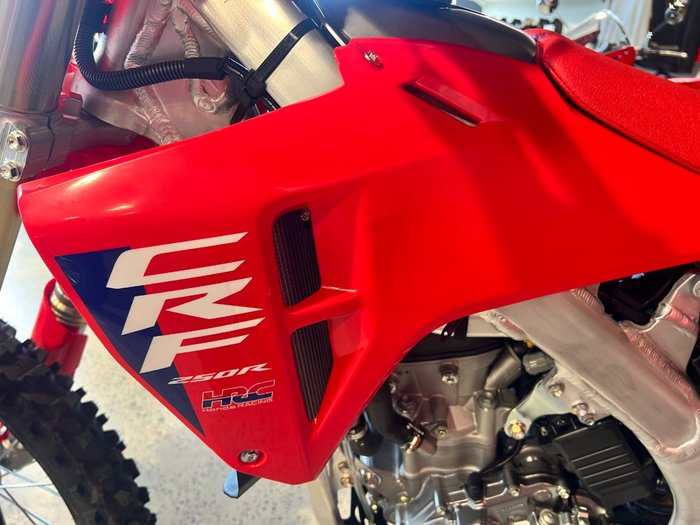 2026 Honda CRF250R RED