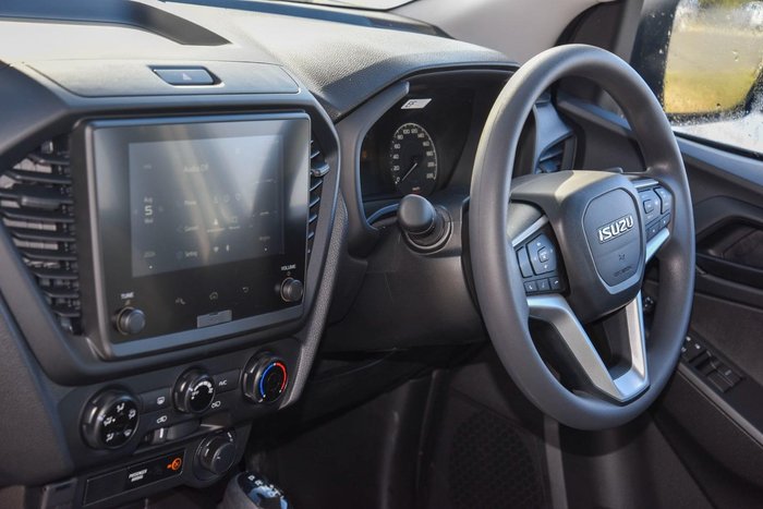 2026 Isuzu D-MAX SX