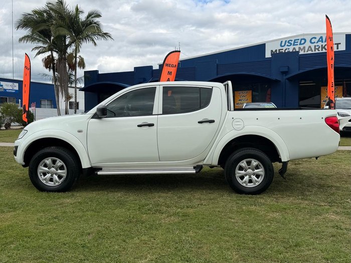 2013 Mitsubishi Triton GLX