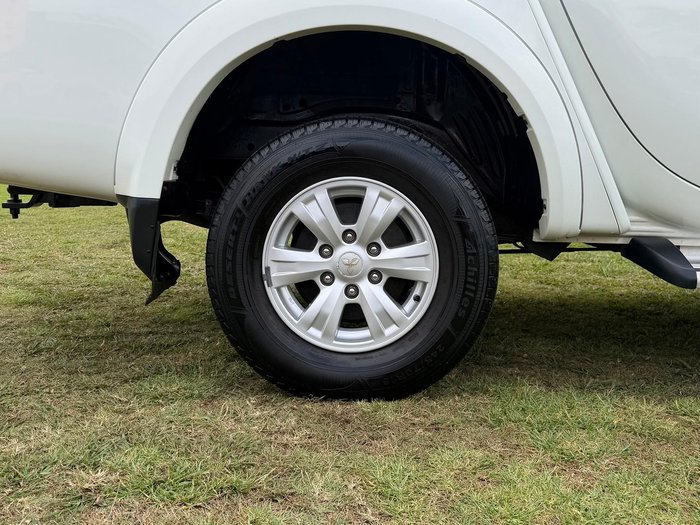 2013 Mitsubishi Triton GLX