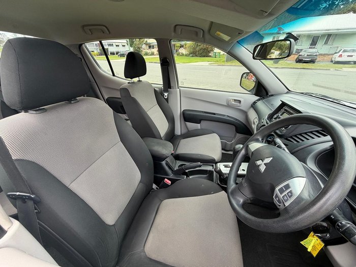 2013 Mitsubishi Triton GLX