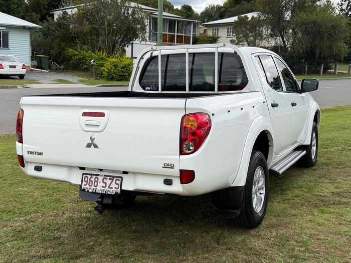 2013 Mitsubishi Triton GLX