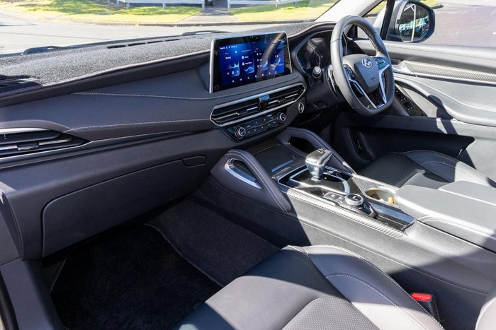 2024 LDV D90 Executive
