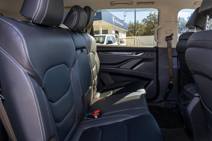 2024 LDV D90 Executive