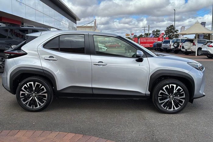 2025 Toyota Yaris Cross Urban