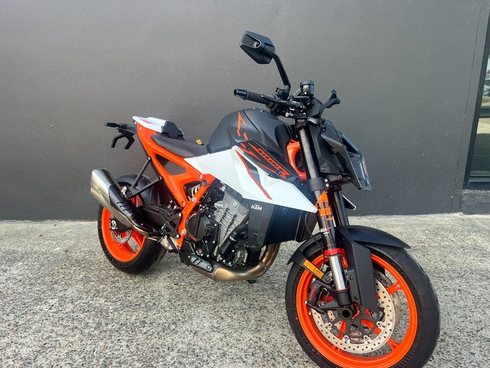 2026 Ktm 990 DUKE R ORANGE