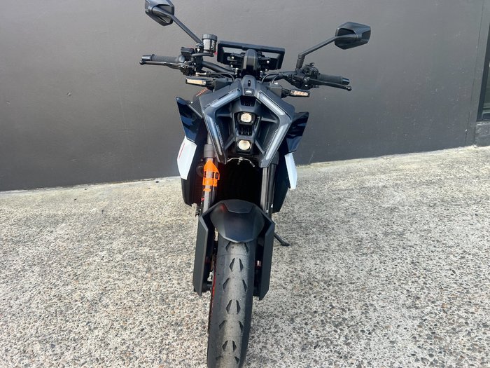 2026 Ktm 990 DUKE R ORANGE