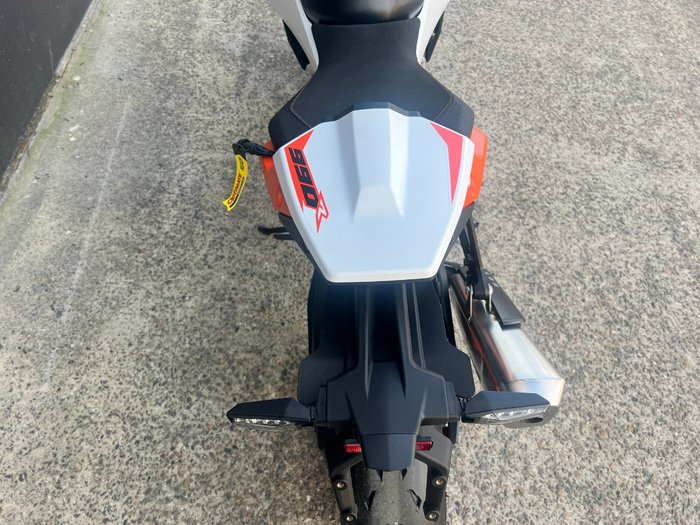 2026 Ktm 990 DUKE R ORANGE