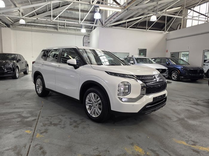 2023 Mitsubishi Outlander