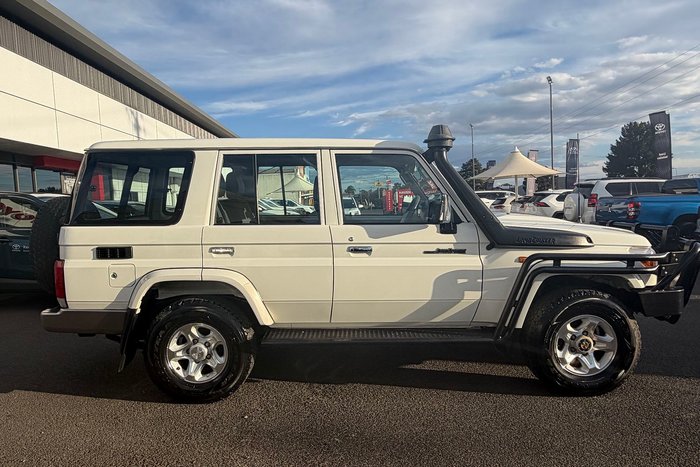 2016 Toyota Landcruiser GXL