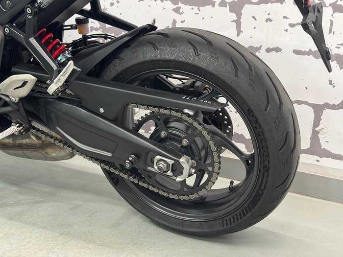 2024 Triumph Daytona 660 LAMS Daytona White
