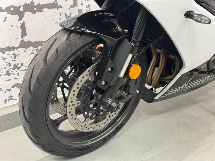 2024 Triumph Daytona 660 LAMS Daytona White