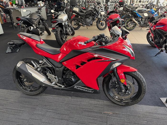 2016 Kawasaki Ninja 300 (EX300A)