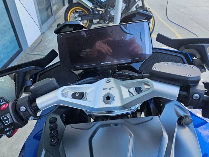 2026 BMW Motorrad R 1300 RT IMPULSE Racing Blue Metallic