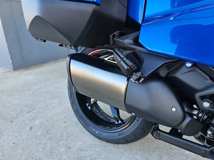 2026 BMW Motorrad R 1300 RT IMPULSE Racing Blue Metallic
