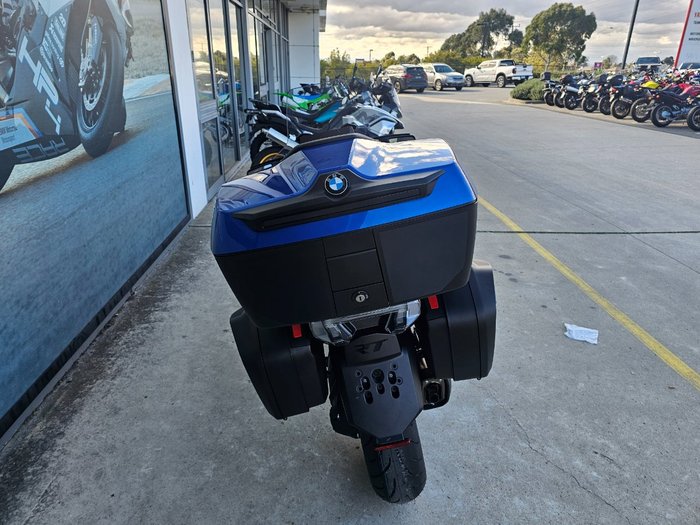 2026 BMW Motorrad R 1300 RT IMPULSE Racing Blue Metallic