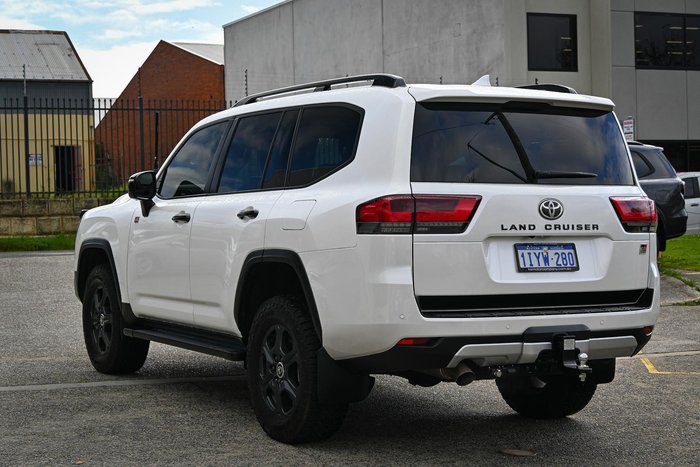 2022 Toyota Landcruiser GR Sport