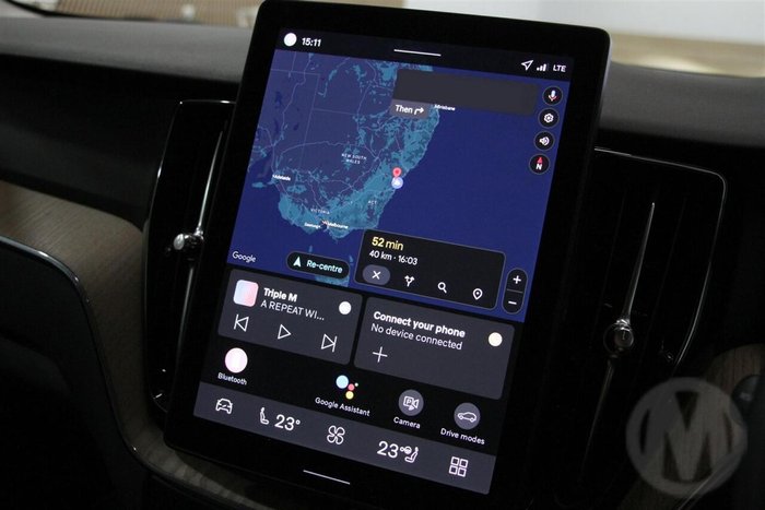 2025 Volvo XC60 Plus B5 Bright