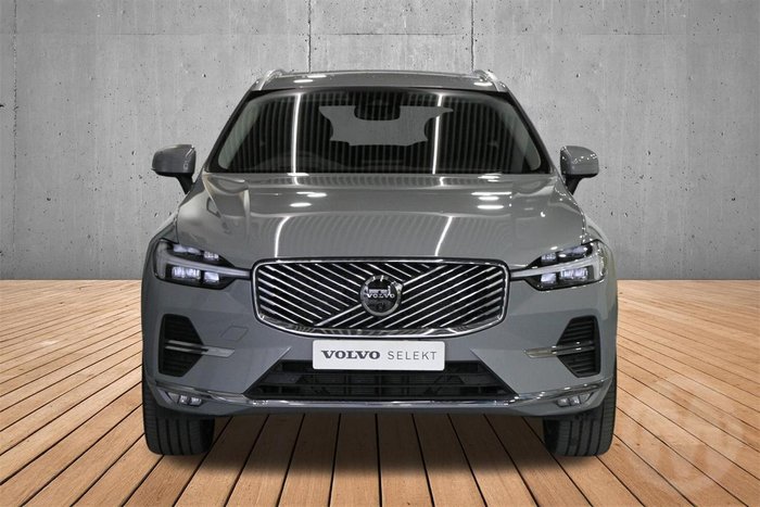 2025 Volvo XC60 Plus B5 Bright