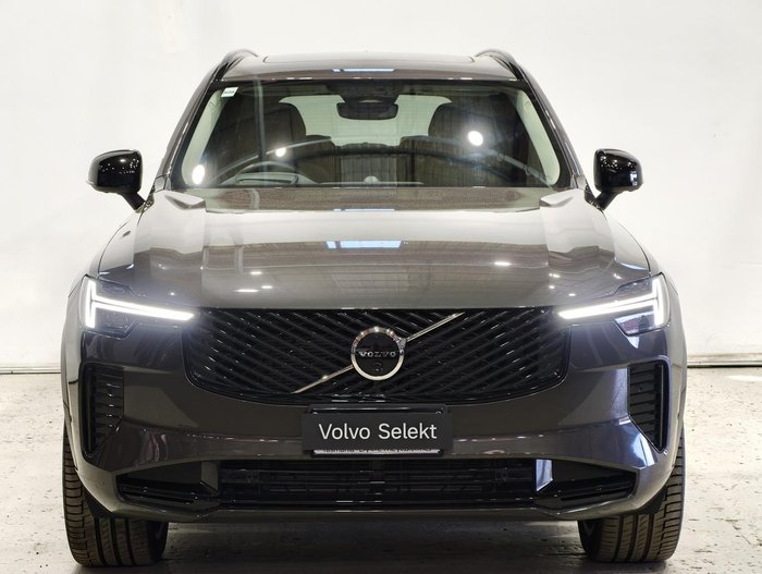 2025 Volvo XC90 Ultra B5 Dark