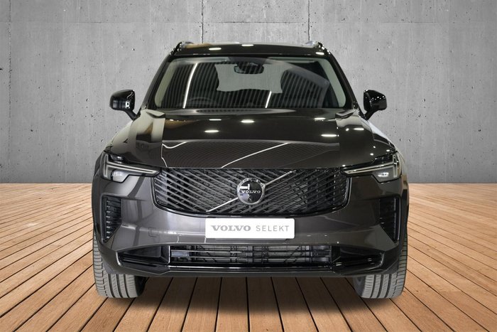 2025 Volvo XC90 Ultra B5 Dark