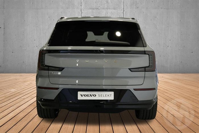 2025 Volvo EX90 Ultra Twin Motor Performance