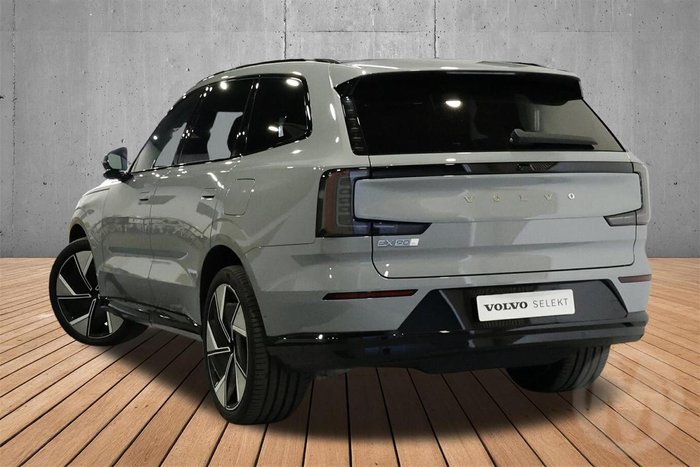 2025 Volvo EX90 Ultra Twin Motor Performance