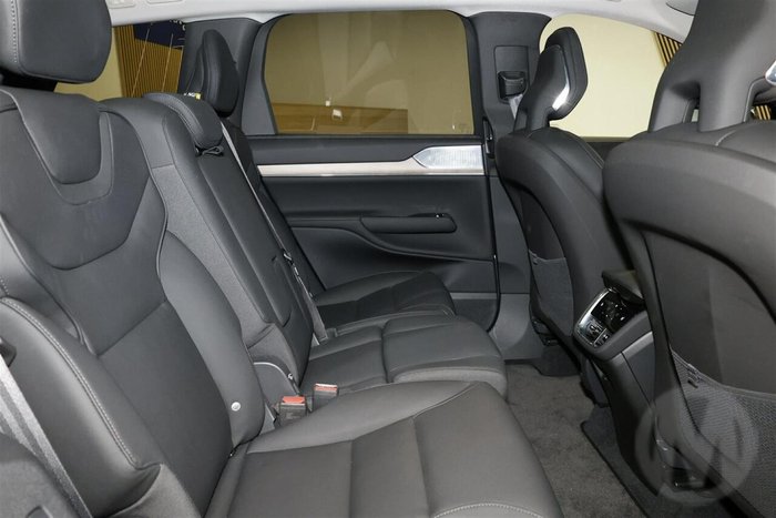 2025 Volvo EX90 Ultra Twin Motor Performance