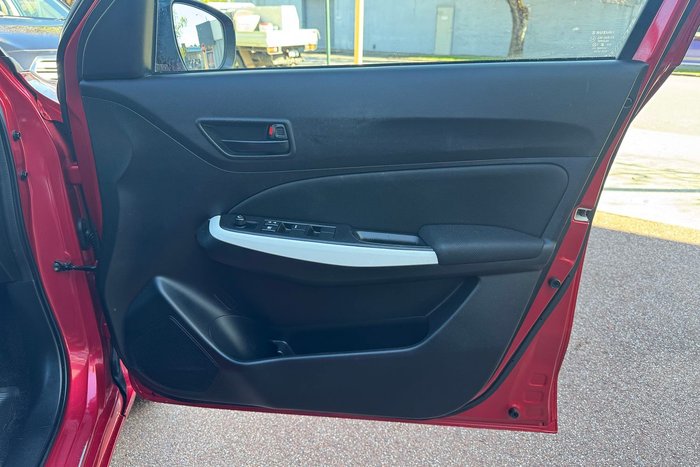 2019 Suzuki Swift GL Navigator