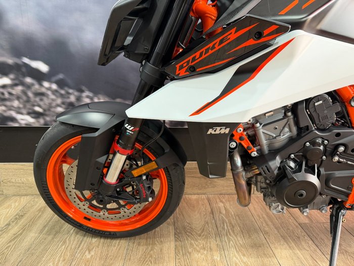 2026 Ktm 990 DUKE ORANGE