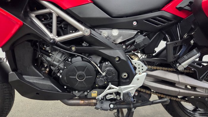 2014 APRILIA CAPONORD 1200 Red