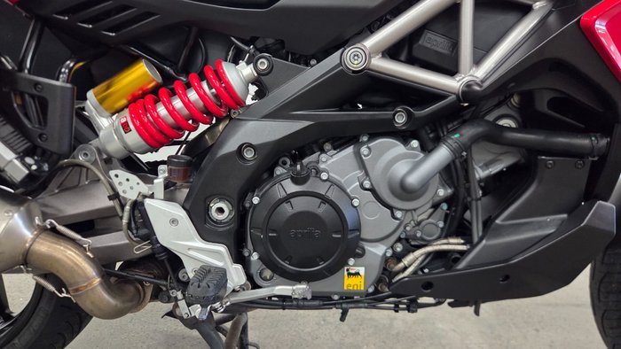 2014 APRILIA CAPONORD 1200 Red