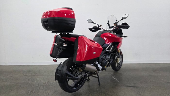 2014 APRILIA CAPONORD 1200 Red