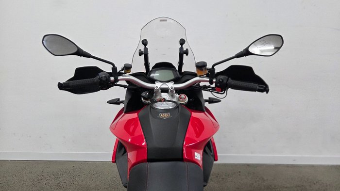2014 APRILIA CAPONORD 1200 Red