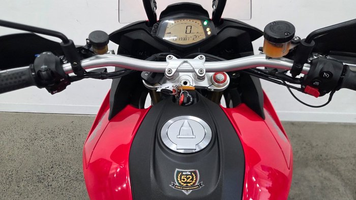 2014 APRILIA CAPONORD 1200 Red