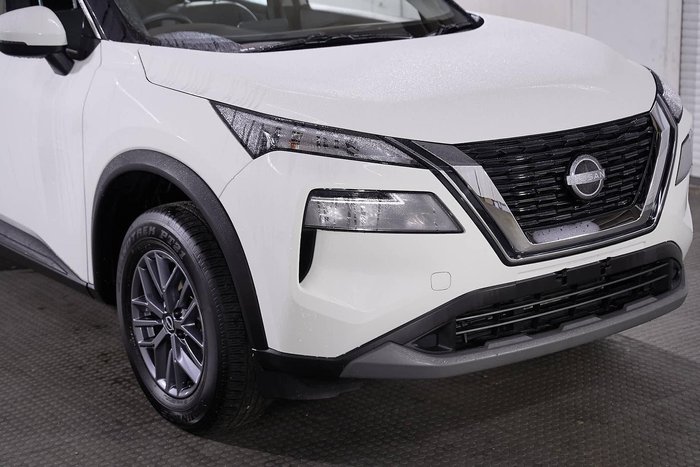 2025 Nissan X-TRAIL ST