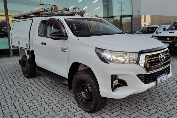 2019 Toyota Hilux SR