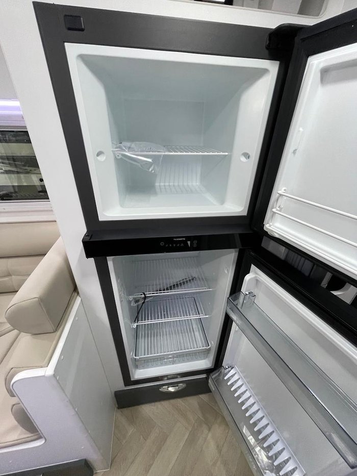 2026 Leader Caravans 2500 Quad Bunk Gold Le