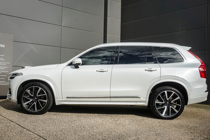 2022 Volvo XC90 Ultimate B6 Bright