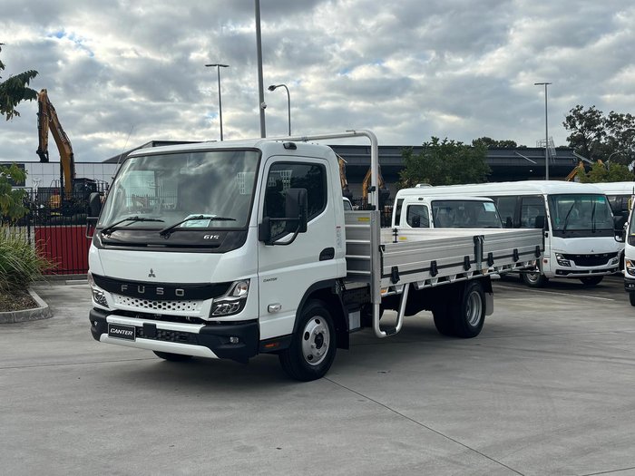 2025 Fuso Canter 615