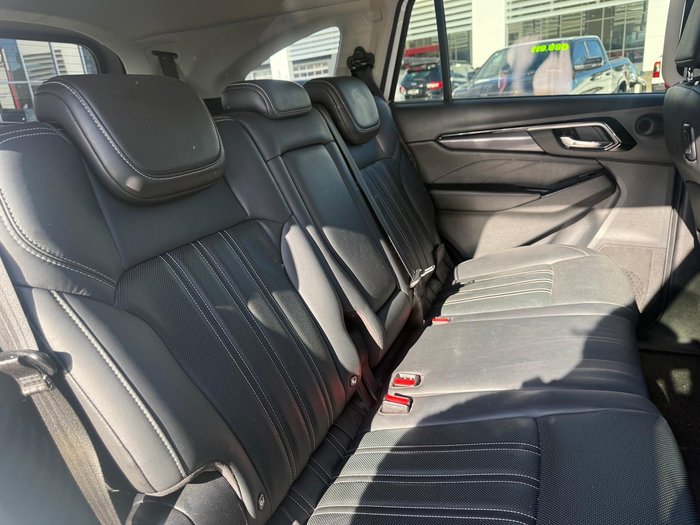 2022 Isuzu MU-X LS-T