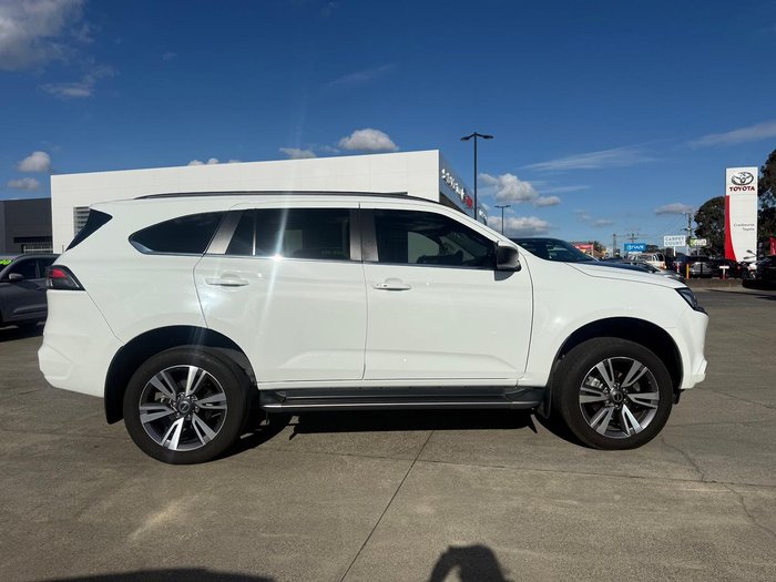 2022 Isuzu MU-X LS-T