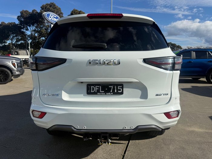 2022 Isuzu MU-X LS-T