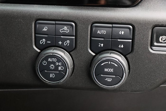 2025 Chevrolet Silverado 1500 LTZ Premium W/Tech Pack