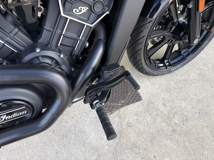 2023 INDIAN SCOUT ROGUE Black